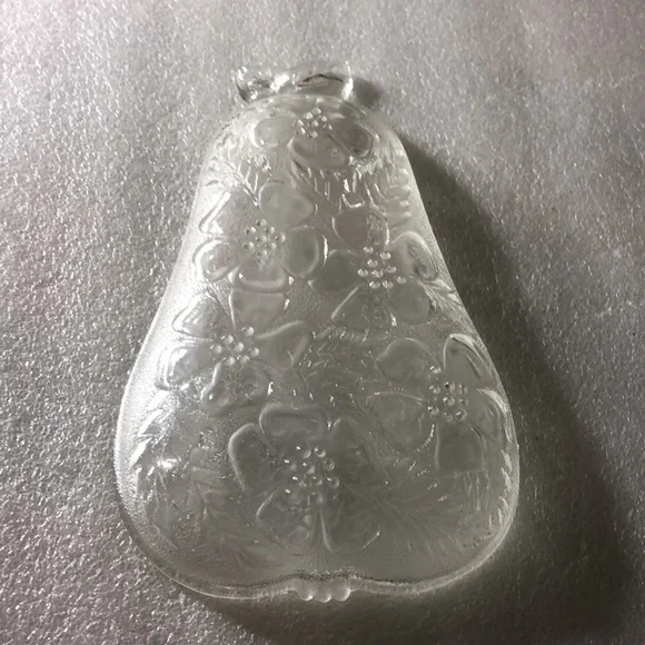 Crystal pear shaped candy / jewelry dish - Picture 3 of 6
